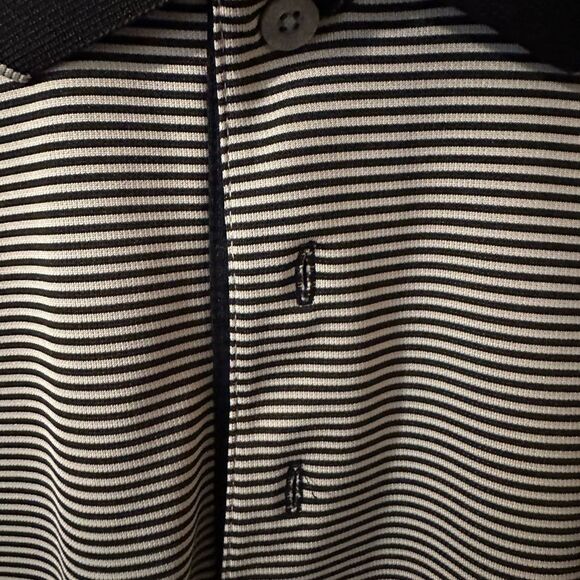 Champions Tour Men’s Golf Polo Style Shirt - Large Short Sleeve Golf Shirt - Picture 3 of 6